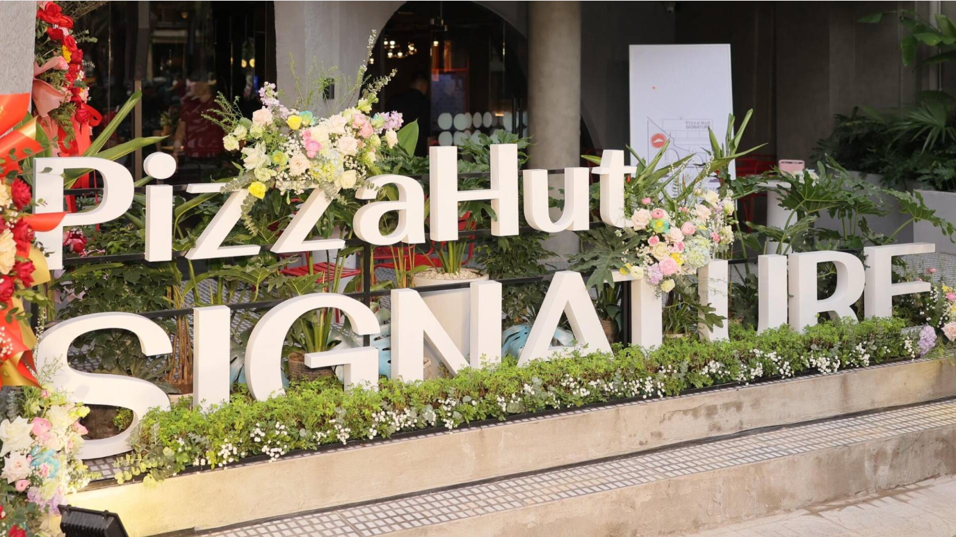 Pizza Hut Signature: Theo đuổi kiến trúc bền vững từ thiết kế “nhà hàng xanh”